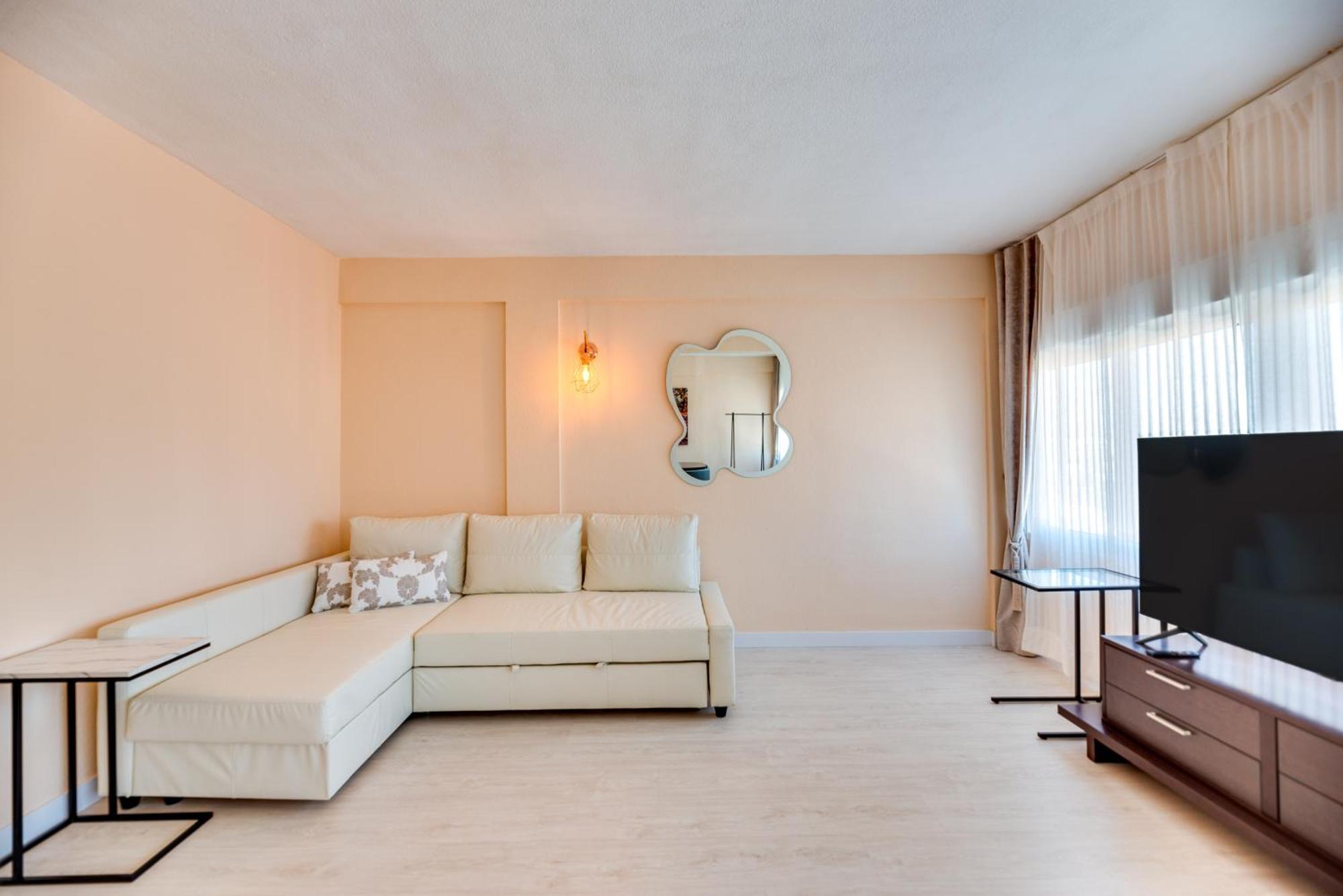 Flamingo 1 Bdr Beach 200 Meters Always Happy Benalmadena Apartment ภายนอก รูปภาพ
